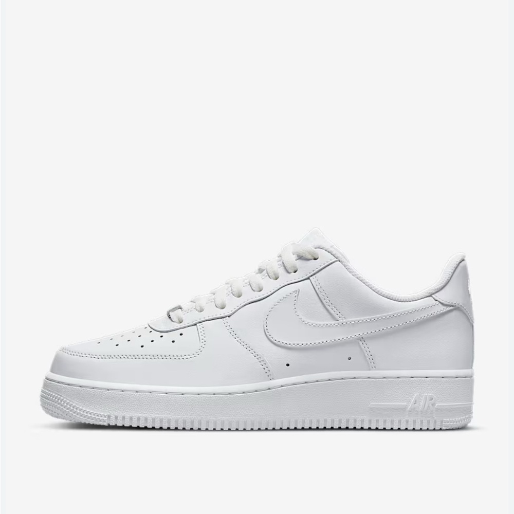 Nike White Air Force 1 Sneakers Iconic Design